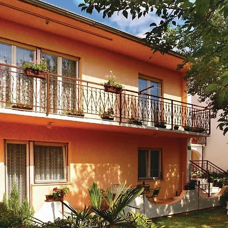Apartment In With Wifi
